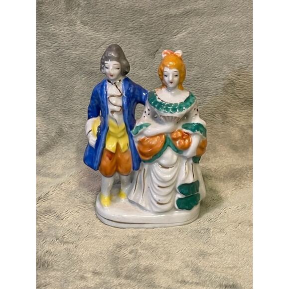 Vintage, Rare, Porcelain Victorian Couple Figure, Made in Occupied Japan (1940s) - Picture 1 of 6